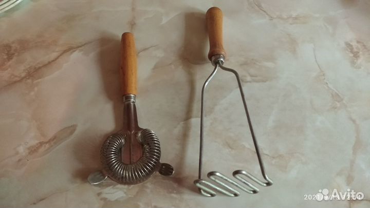 Разная кухонная утварь