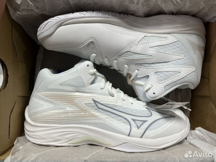 Волейбольные кроссовки mizuno thunder blade z