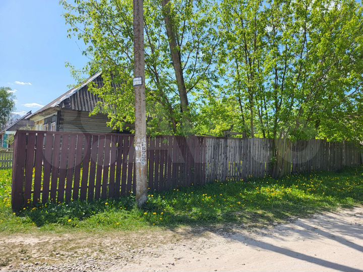 Дом 22,6 м² на участке 6,9 сот.