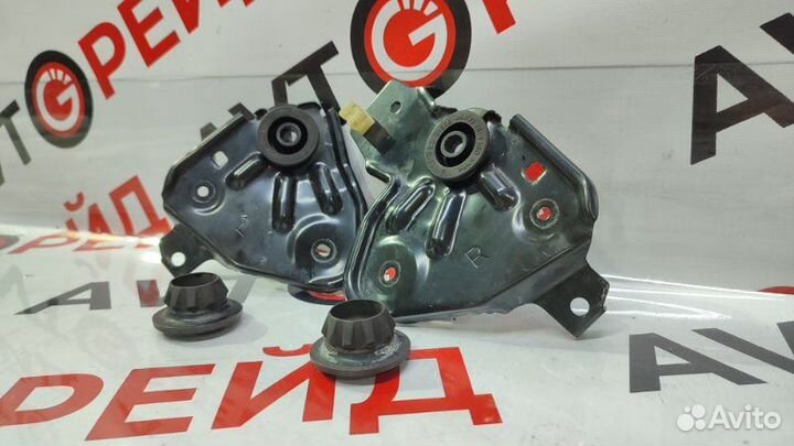 Крепление радиатора Nissan Bluebird Sylphy QG10