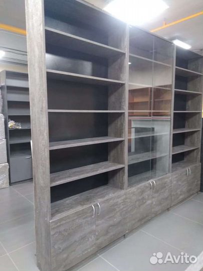 Новые Витрины для Табачного магазина Наличие