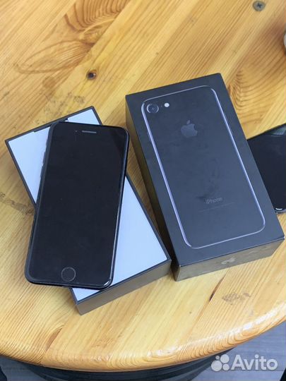 iPhone 7, 32 ГБ