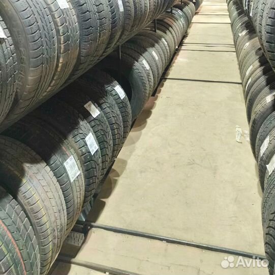 Michelin X-Ice North 4 215/60 R16 99N