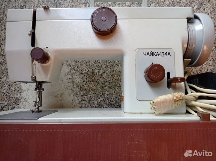 Швейная машина Чайка 134