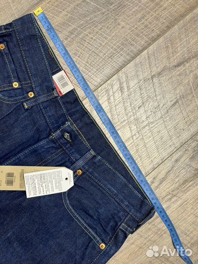 Джинсовые шорты levis 502 33новые