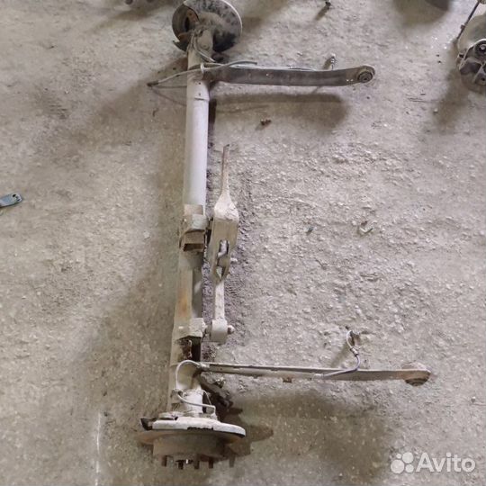 Балка задняя Nissan Primera P-11 2.0 1997