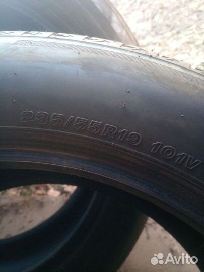 Bridgestone Alenza 001 235/55 R19 101V