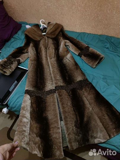 Шуба мутоновая с капюшоном