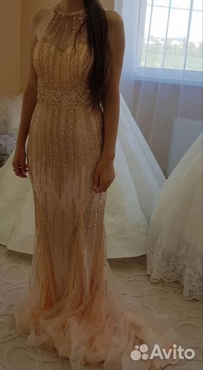 Вечернее платье в пол