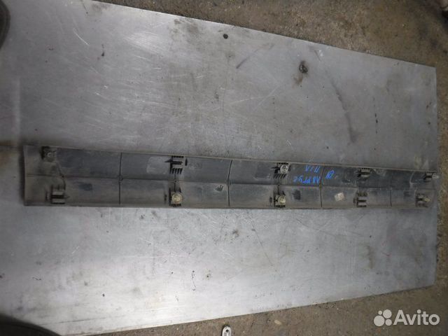 Молдинг на дверь передний левый Лада Largus K4M