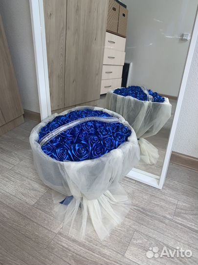 Синие розы букет