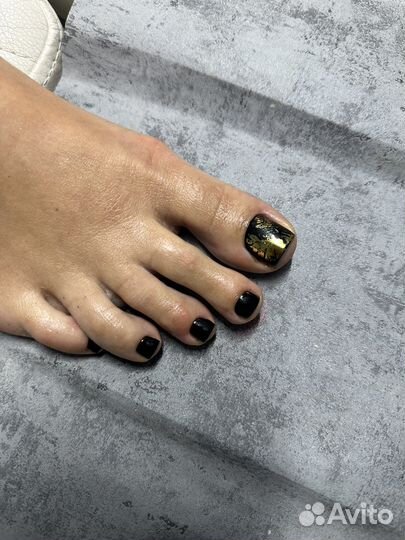 Маникюр педикюр