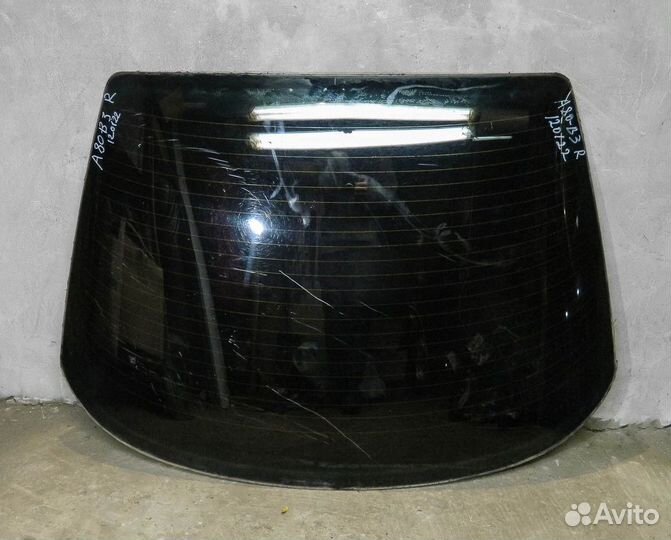Стекло заднее Audi 80 B3
