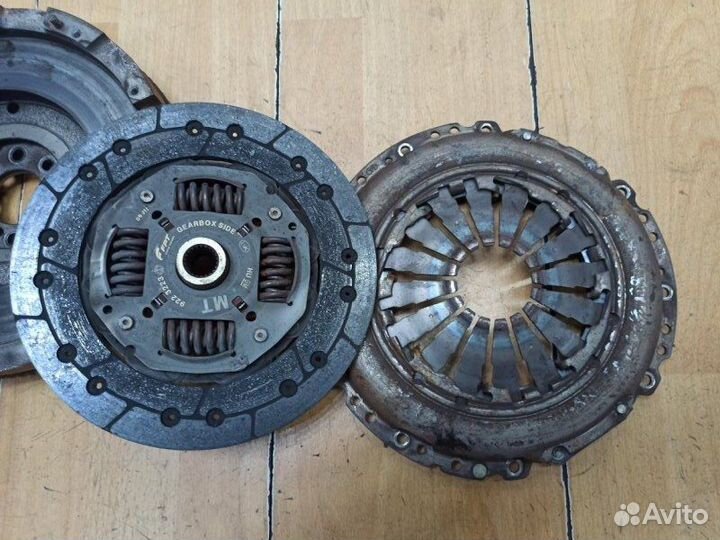 Комплект сцепления Opel Astra J A13DTC 2012