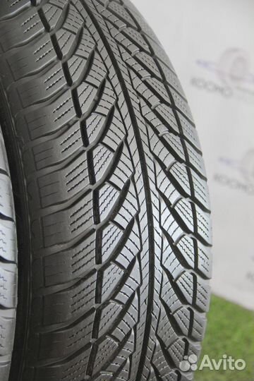 Goodyear UltraGrip Performance 2 255/55 R21 106H