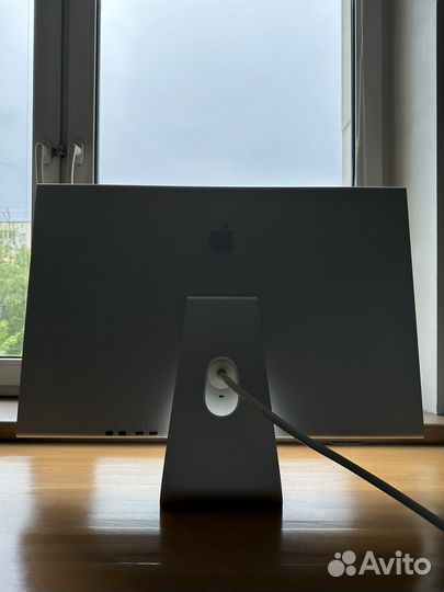 Монитор Apple Cinema HD Display