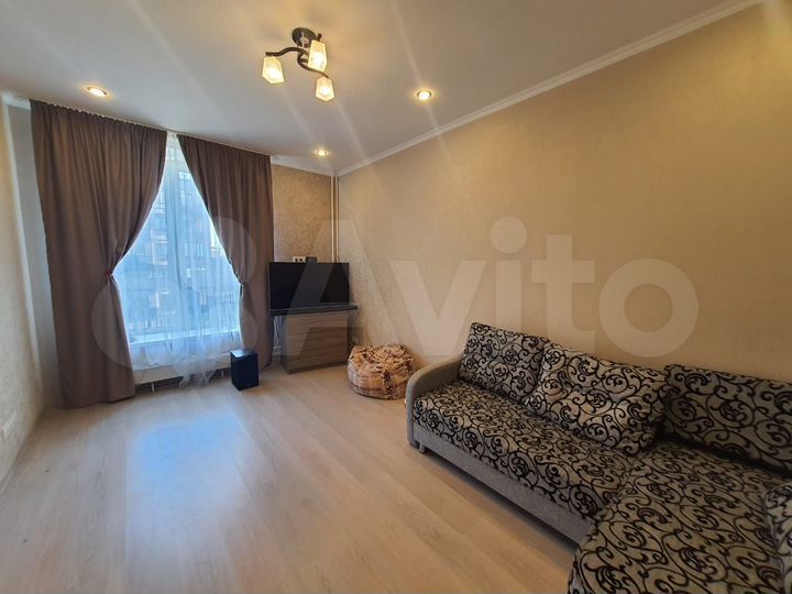 2-к. квартира, 57,4 м², 7/9 эт.