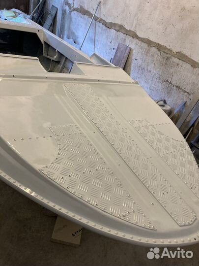 Лодка Крым м