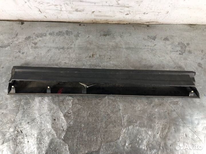 Молдинг двери передний правый Toyota Rav4 40