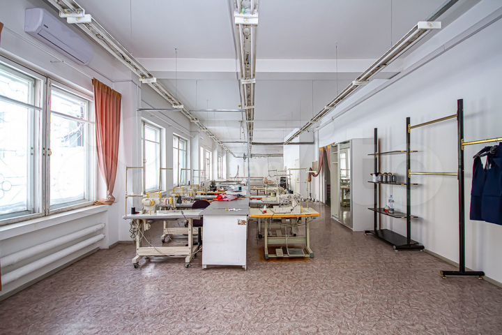 Продам помещение свободного назначения, 3685 м²