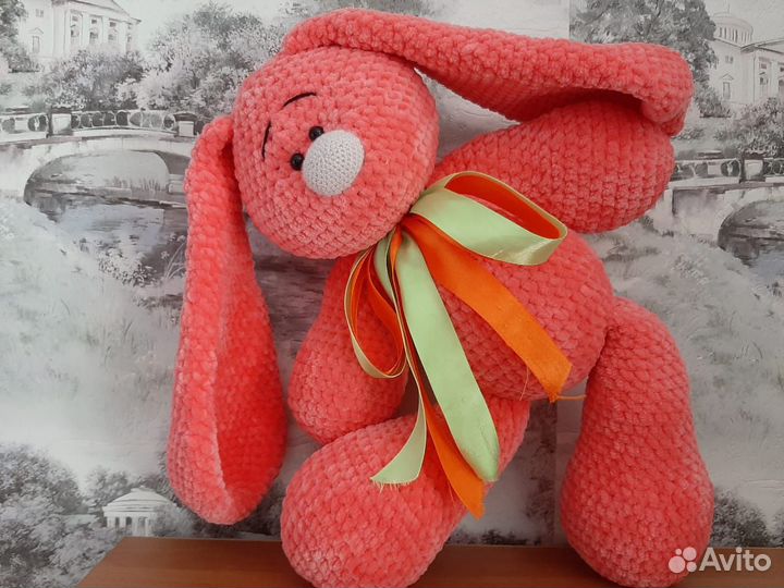 Зайка из плюшевой пряжи