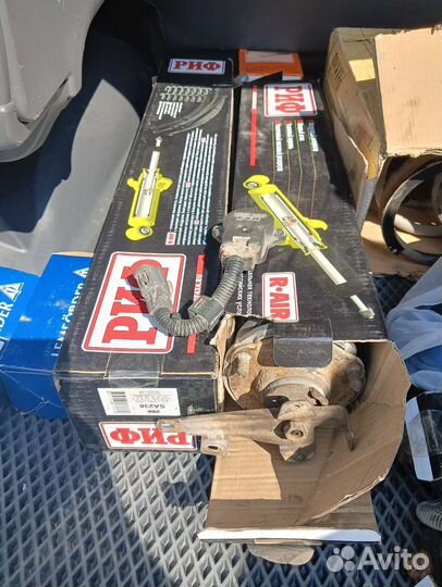 Стойки и пружины бу оригинальные с прадо 120