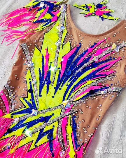 Купальник для художественной гимнастики на 5-6 л