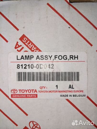 Птф передняя правая toyota avensis II