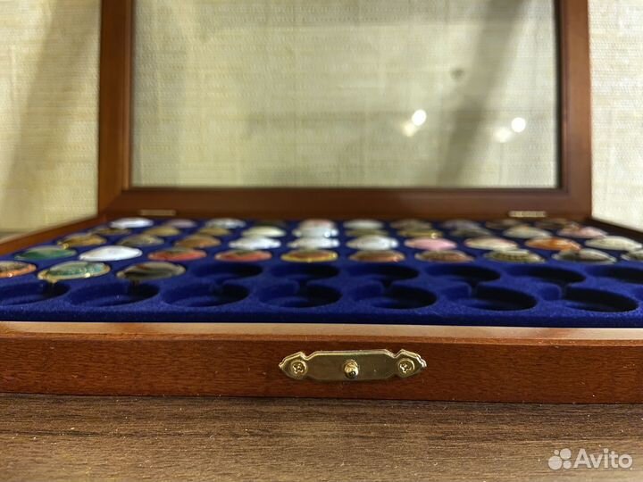 Альбом /футляр/ планшет для хранения крышек