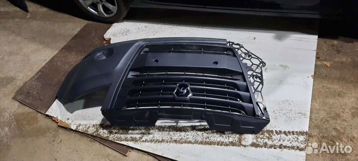 Решетка радиатора, часть бампера Gazelle Next/2015