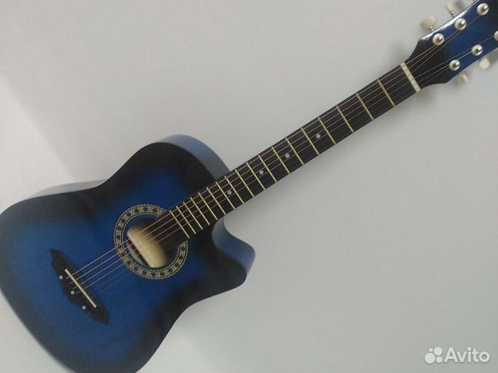 Гитара новая классическая полноразмерная
