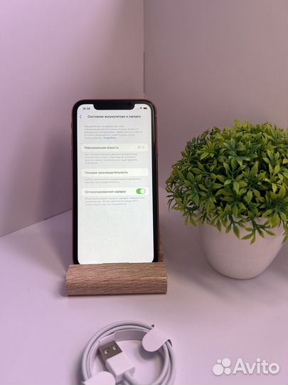 iPhone Xr, 64 ГБ