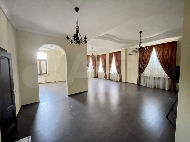 Офисное помещение в центре, 118.7 м²