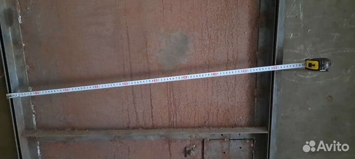Дверь металлическая с секретным замком