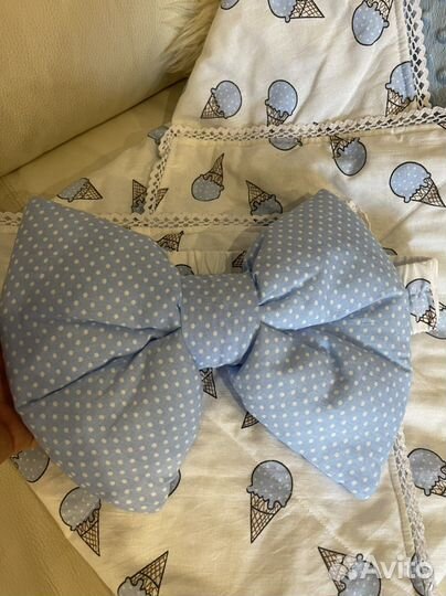 Конверт на выписку с большим голубым бантом