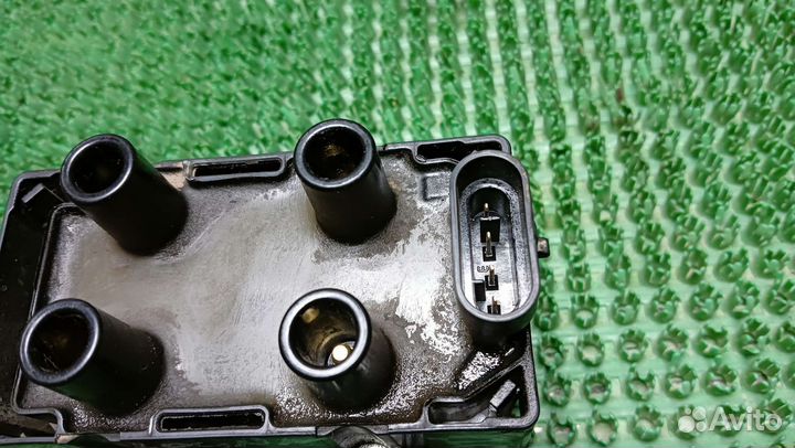 Катушка зажигания Renault Logan 1