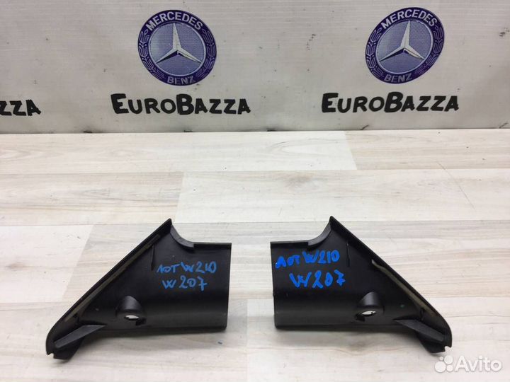 Накладка передней стойки кузова Mercedes W207