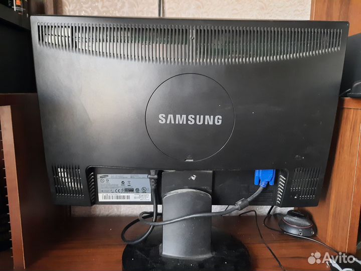 Монитор samsung