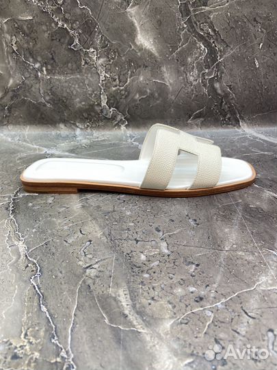 Шлепки женские. hermes. Размер 40