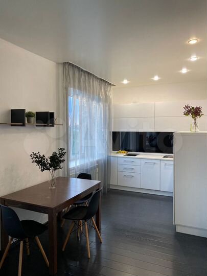 2-к. квартира, 75,2 м², 8/9 эт.