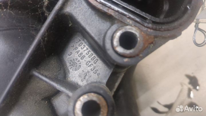 Корпус масляного фильтра Mercedes Vito W447 2014, 2017