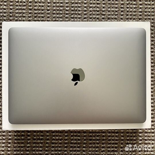 Apple macbook pro 13 m1