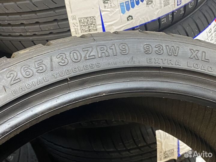 Kinforest KF550-UHP 265/30 R19 93W