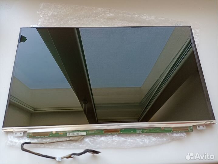 Матрица LG LP156WH3