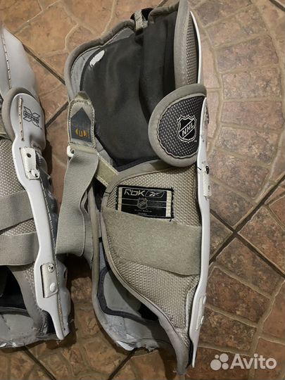 Щитки хоккейные reebok размер 14