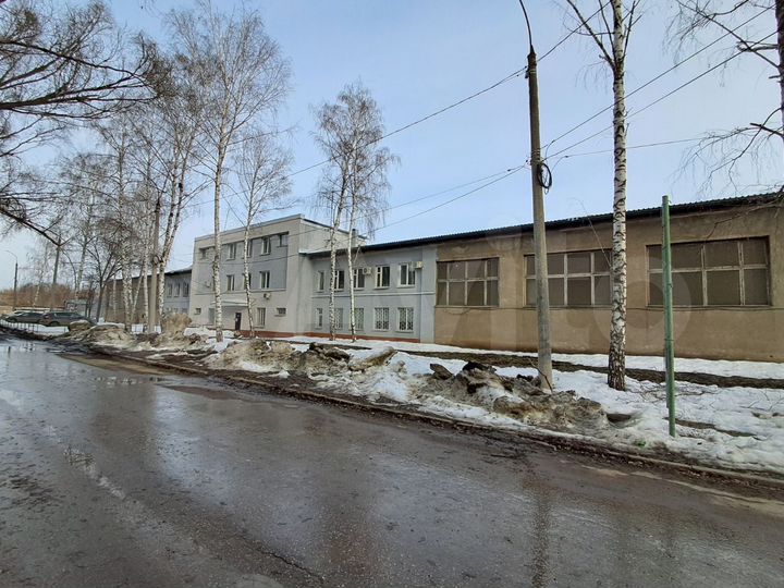 Производственно–складская база земельным участком