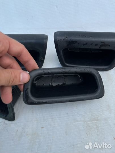 Внутрение кормашки дверей лансер 9