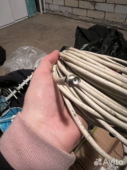 Уселитель связи