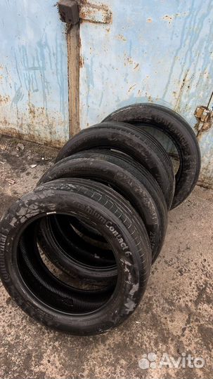 Continental ContiPremiumContact 6 215/55 R17 94V