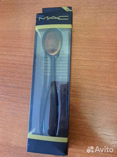 Кисть косметическая